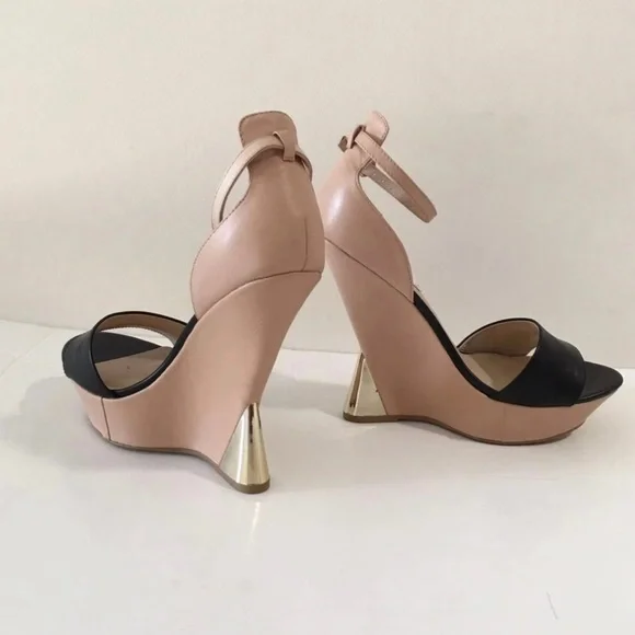 Steve Madden Beige Open-toe Wedges with Gold Heel Detail - Picture 2 of 9